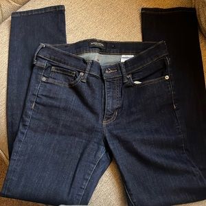 Size 27. Skinny Jeans